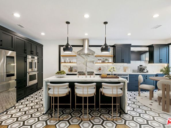 6477 Zuma View Place 127, Malibu CA 90265