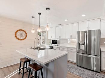 10529 Flora Verda Ct