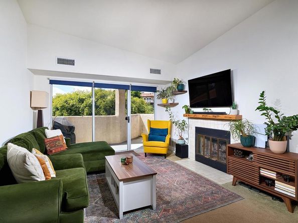 7027 Camino Degrazia 210, San Diego CA 92111