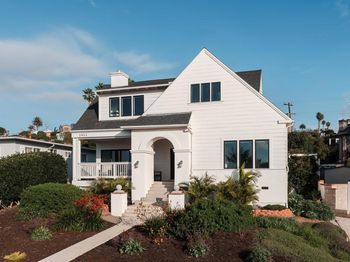 1011 Devonshire Drive