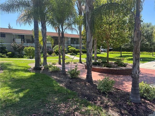 967 Calle Aragon, Laguna Woods CA 92637