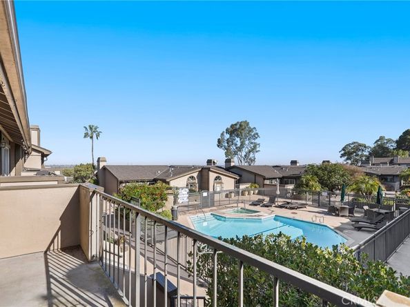 2175 Pacific Avenue G1, Costa Mesa CA 92627