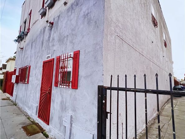 7319 S Normandie, Los Angeles CA 90044