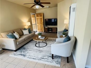7319 S Normandie