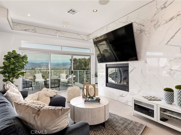 11698 Picturesque, Studio City CA 91604