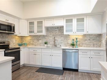 1221 Knollwood M4 47H