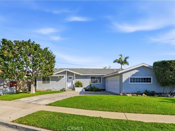 2444 College, Costa Mesa CA 92626