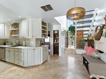 4252 Loma Riviera Lane