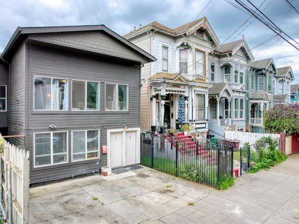 1128 Chester Street, Oakland CA 94607