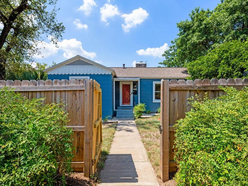 811 E 45th ST, Austin TX 78751