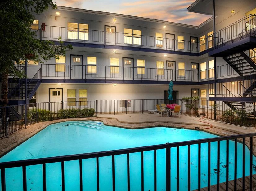 923 E 41st ST 102, Austin TX 78751