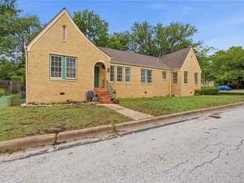609 Carolyn Ave