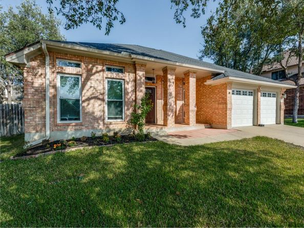 1902 Overland DR, Leander TX 78641