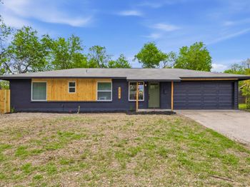 309 E Lola DR