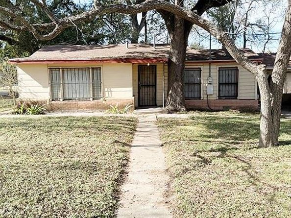 2520 S 6TH St S, Austin TX 78704