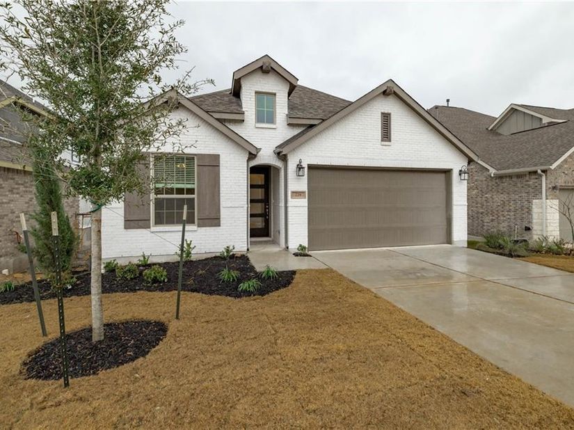 228 Arrowhead Mound RD, Georgetown TX 78628