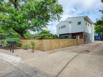 3008 E 14th 1/2 ST