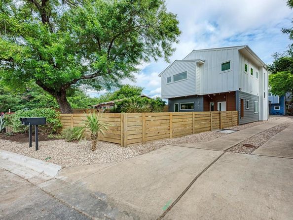 3008 E 14th 1/2 ST A, Austin TX 78702