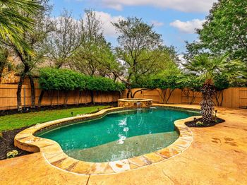 11932 Palisades PKWY
