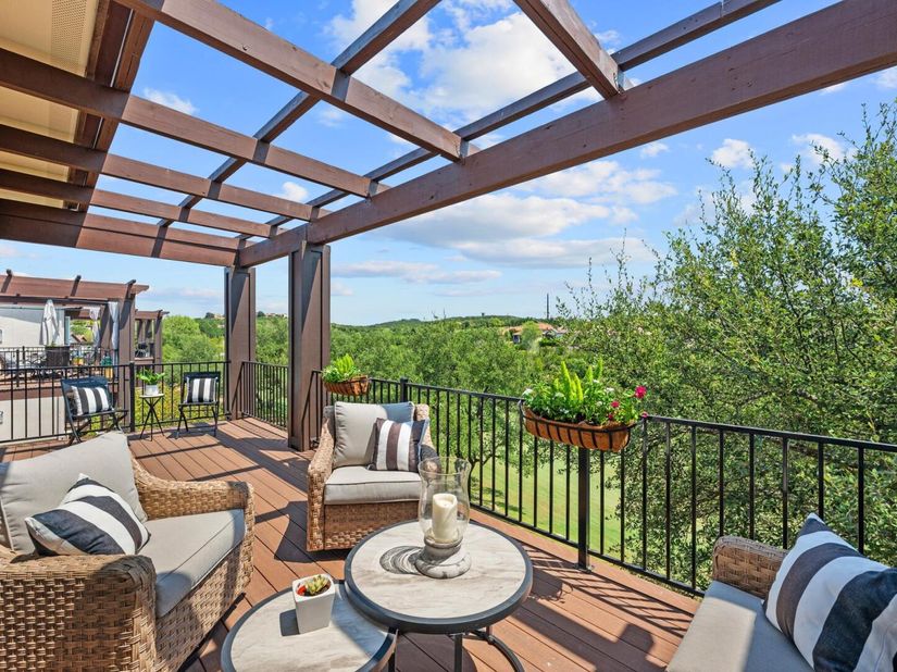 2601 N Quinlan Park RD 508, Austin TX 78732