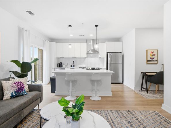 2500 Longview ST 201, Austin TX 78705