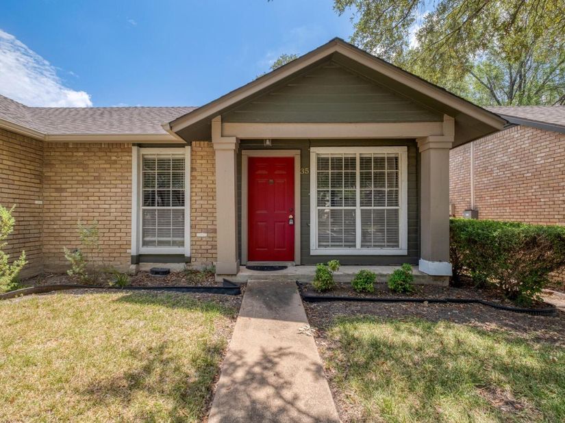 1015 E Yager LN 35, Austin TX 78753