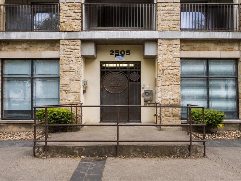 2505 San Gabriel ST 308, Austin TX 78705