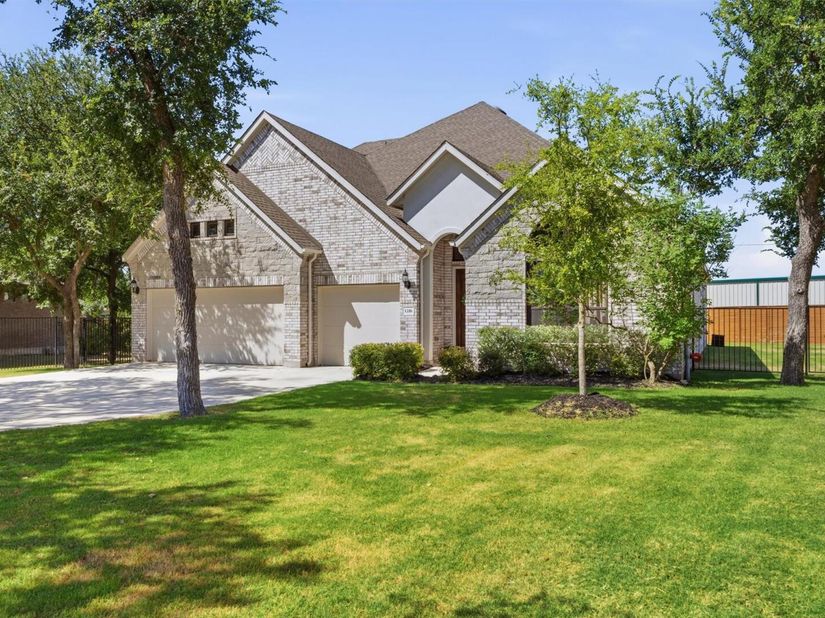 1216 Scenic Oaks DR, Georgetown TX 78628