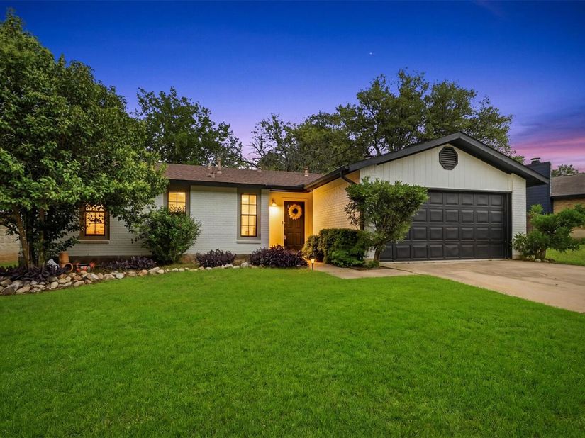6805 Rearden RD, Austin TX 78745