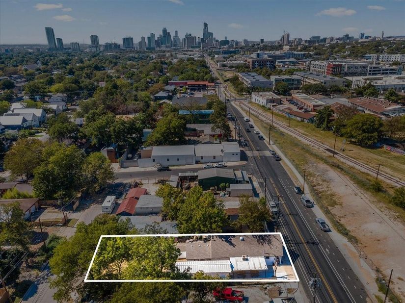 2607 E 5th ST, Austin TX 78702
