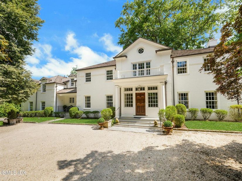 12 Hedgerow Lane, Greenwich CT 06831