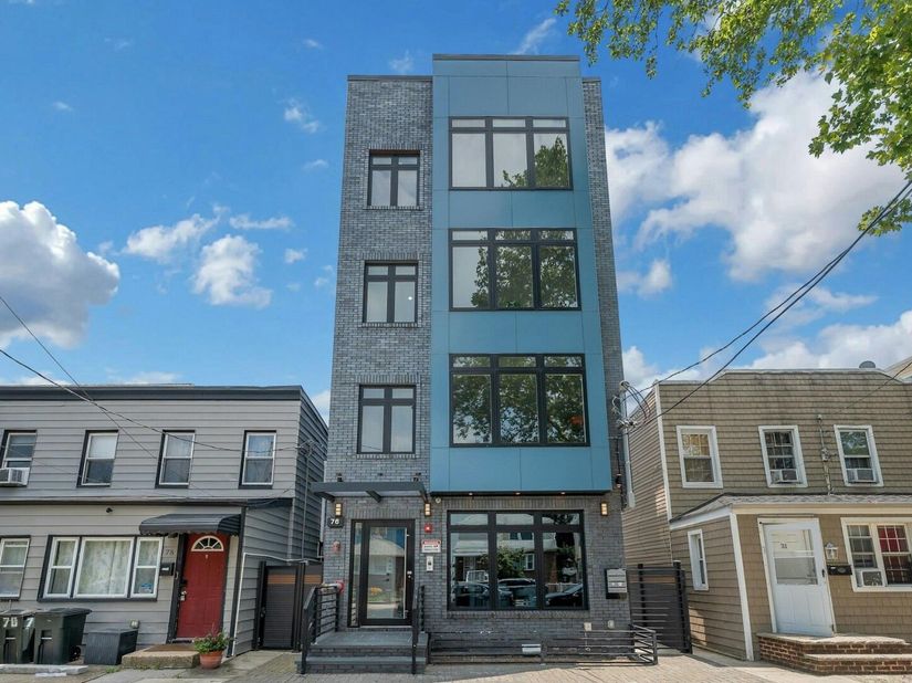 76 Corbin Ave 3, Jersey City NJ 07306