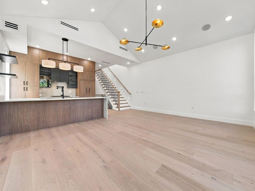 57 Waverly St 2, Jersey City NJ 07307