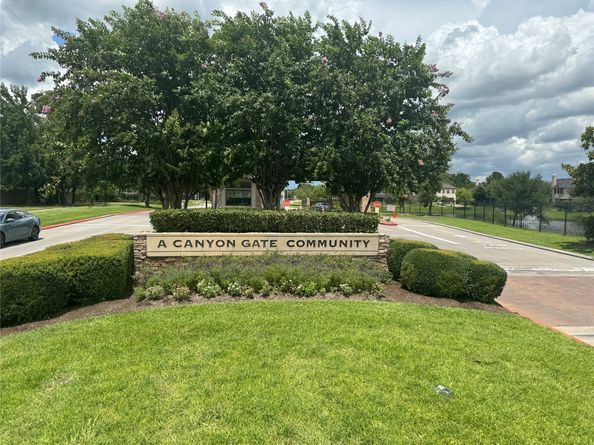 4714 Loggia Lane, Humble TX 77396