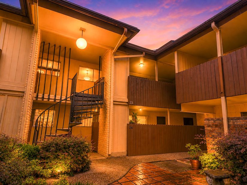 7714 Renwick Drive 23, Houston TX 77081