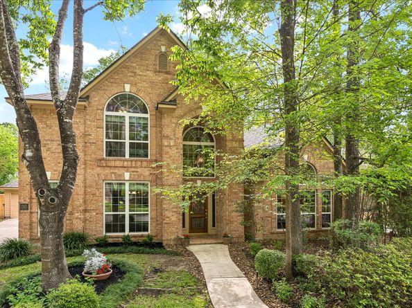 30 N Dragonwood Place, The Woodlands TX 77381