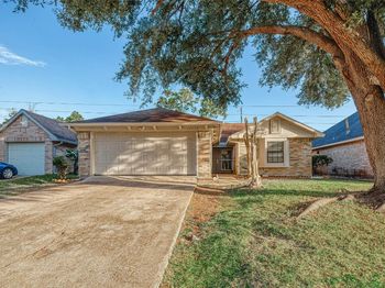 15638 Schumann Lane