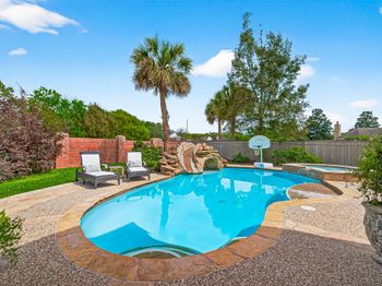 35 Hannahs Way Court