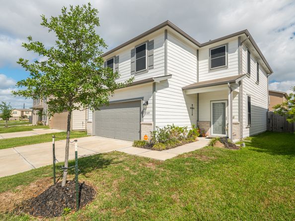 7309 Hobby Wind Ridge Drive, Houston TX 77075