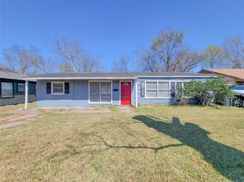 5835 Kenilwood Drive