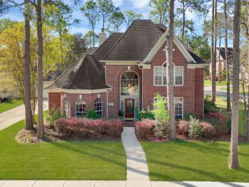 4110 Walnut Pond Drive