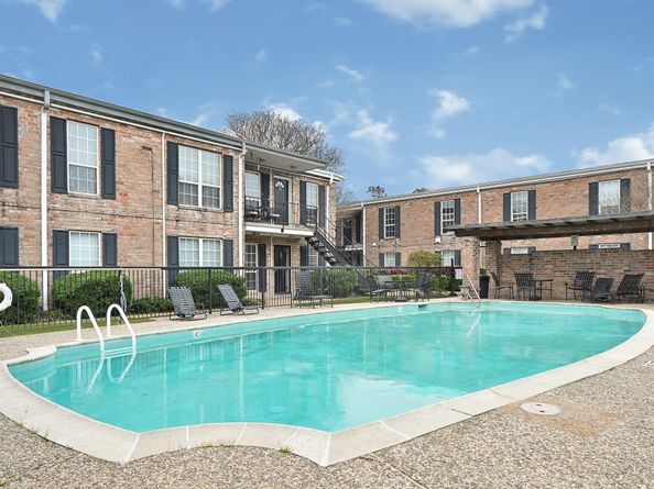 6402 Del Monte Drive 30, Houston TX 77057