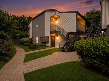 7200 Clarewood Drive