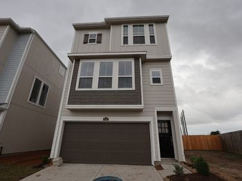 3016 Tres Olivos Drive