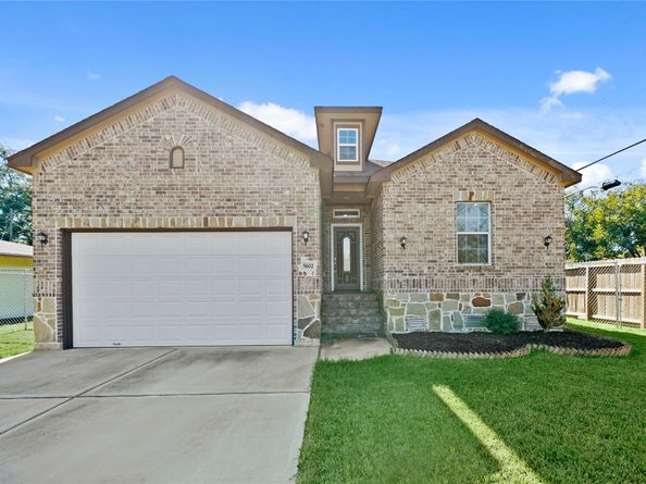 5602 Belmark Street, Houston TX 77033