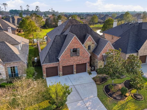 11 Kayak Ridge Drive, The Woodlands TX 77389