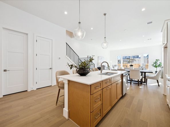 1524 W 21st St, Houston TX 77008