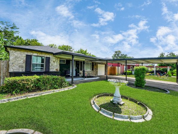 3330 Dulcrest Street, Houston TX 77051