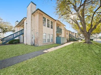 250 El Dorado Boulevard