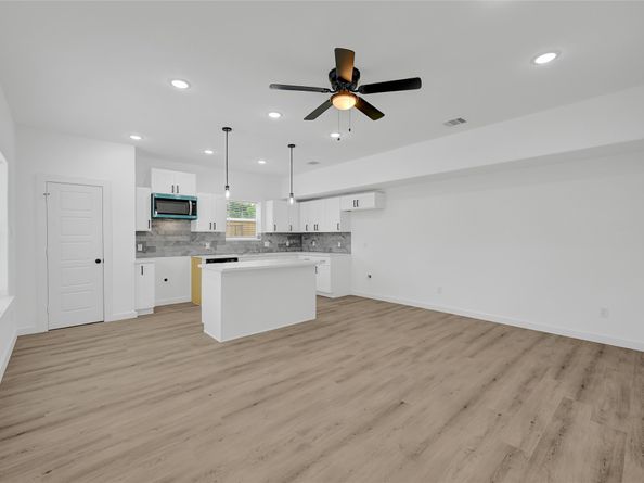 8021 Birmingham Street, Houston TX 77028